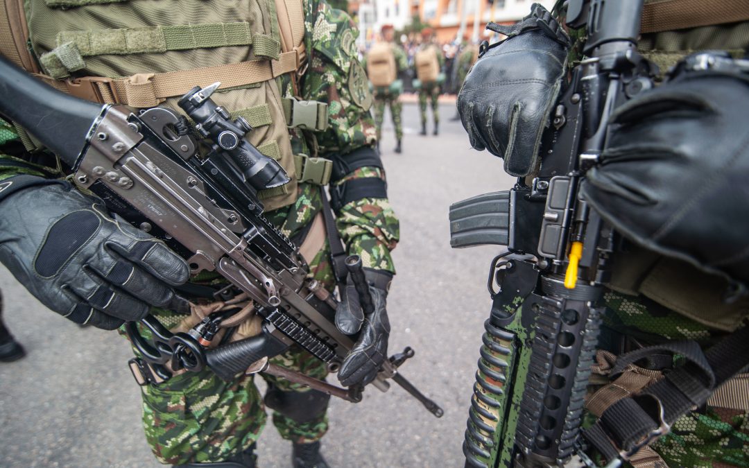 Las Botas Militares: Evolución y Tendencias Actuales en el Equipamiento de las Fuerzas Armadas Colombianas