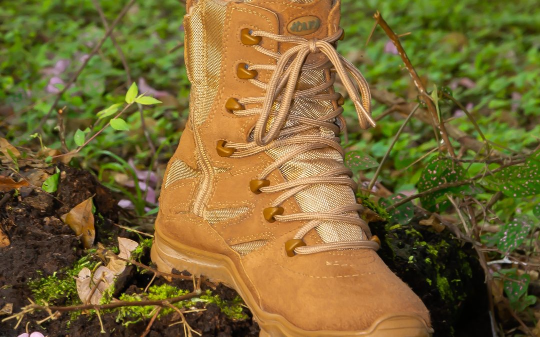 Calzado Militar con Protección Antipunzante: Seguridad Bajo Riesgo Extremo