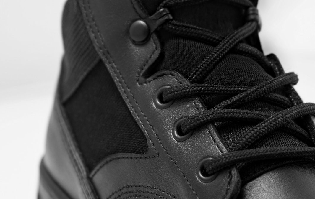 ¿Por qué las botas militares son tan resistentes?