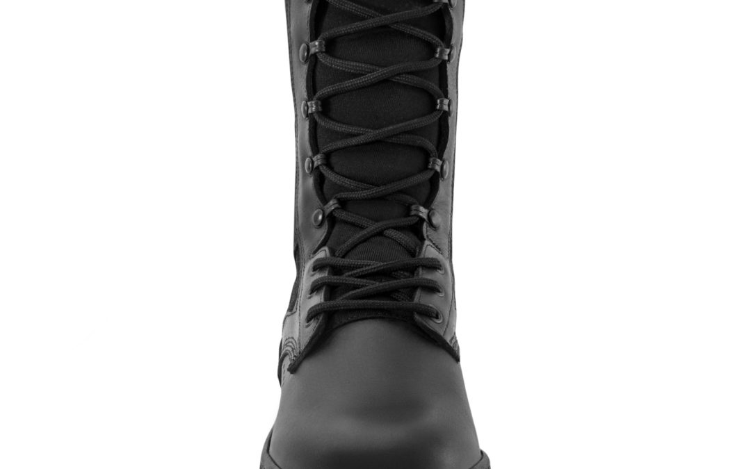 ¿Qué son las botas militares con puntera reforzada?